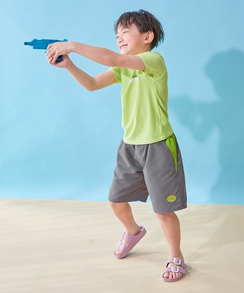 devirock(デビロック)の「服っぽく着られる 配色デザイン UVカット サーフパンツ水着(水着・キッズ・カーキ/ダークネイビー/スミクロ・130cm/120cm/110cm/100cm/160cm/150cm/140cm)」の19枚目の写真