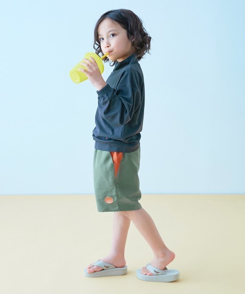 devirock(デビロック)の「服っぽく着られる 配色デザイン UVカット サーフパンツ水着(水着・キッズ・カーキ/ダークネイビー/スミクロ・130cm/120cm/110cm/100cm/160cm/150cm/140cm)」の17枚目の写真