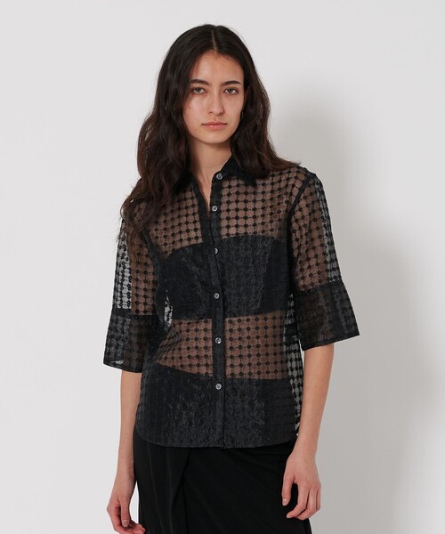 ATTISESSION（アティセッション）の「＜ATTISESSION＞エンブロイダリー ハーフスリーブ シャツ（シャツ/ブラウス・レディース・ベージュ/ブラック・FREE）」の5枚目の写真