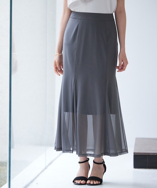 SAISON DE PAPILLON(セゾンドパピヨン)の「マーメイドチュールロングスカート(スカート・レディース・チャコール/ベージュ/ブラック・L/M/S)」の3枚目の写真