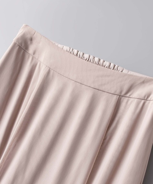 SAISON DE PAPILLON(セゾンドパピヨン)の「マーメイドチュールロングスカート(スカート・レディース・チャコール/ベージュ/ブラック・L/M/S)」の12枚目の写真