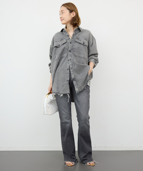 MOTHER WEEKENDER FRAY フレアデニム ドゥーズィエムクラス PETITES The Lil Weekender Fray - Chip On My Shoulder