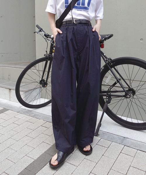 CORNERS（コーナーズ）の「ツータックイージーバルーンバギーパンツ（その他パンツ・レディース・ベージュ/ダークベージュ/グリーン/ネイビー・マルチサイズ）」の4枚目の写真