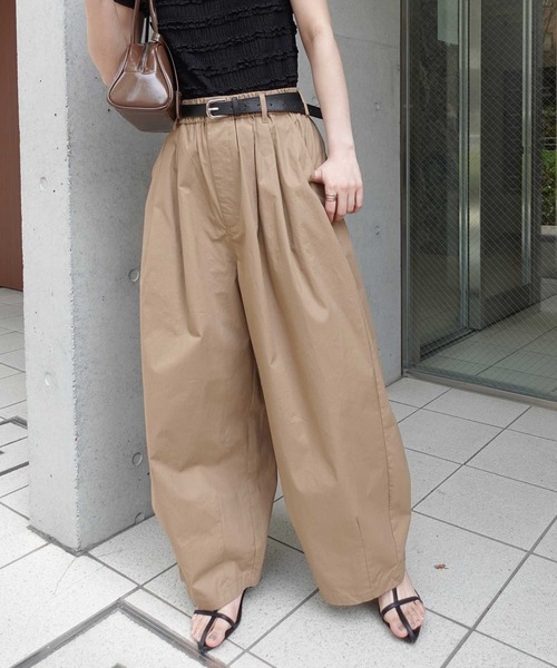 CORNERS（コーナーズ）の「ツータックイージーバルーンバギーパンツ（その他パンツ・レディース・ベージュ/ダークベージュ/グリーン/ネイビー・マルチサイズ）」の21枚目の写真