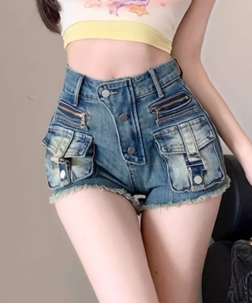 .KOM(ドットコム)の「A'GEM/9 × .kom 『.KOM/ドットケーオーエム』 カーゴポケット付きショートパンツ(その他パンツ・レディース・ブラウン/ホワイト/ブラック/ブルー・S/M)」の15枚目の写真