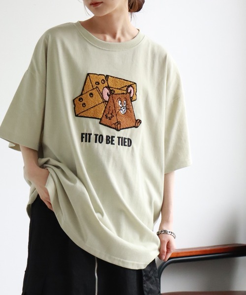 Tom&Jerry(トムアンドジェリー)の「【Tom & Jerry/トム & ジェリー】アートワークデザイン サガラ刺繍 半袖Tシャツ(Tシャツ/カットソー・レディース・グリーン/オフホワイト/スミクロ/ベージュ・L/M)」の4枚目の写真