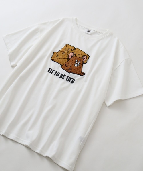 Tom&Jerry(トムアンドジェリー)の「【Tom & Jerry/トム & ジェリー】アートワークデザイン サガラ刺繍 半袖Tシャツ(Tシャツ/カットソー・レディース・グリーン/オフホワイト/スミクロ/ベージュ・L/M)」の6枚目の写真