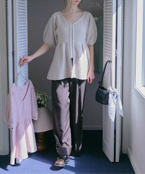 loin nuit（ロワンニュイ）の「front button puff knit / フロントボタンパフニット（ニット/セーター・レディース・ピンク/グリーン/ライトベージュ・FREE）」の14枚目の写真