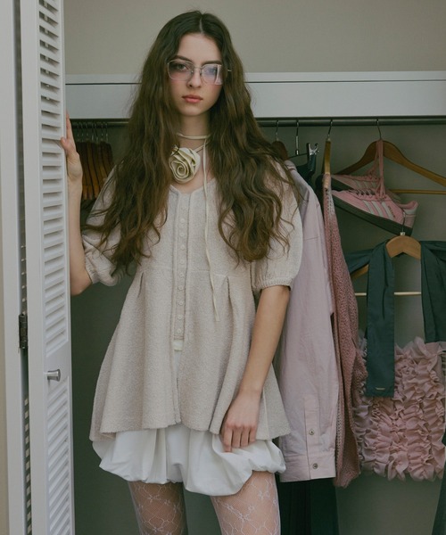 loin nuit（ロワンニュイ）の「front button puff knit / フロントボタンパフニット（ニット/セーター・レディース・ピンク/グリーン/ライトベージュ・FREE）」の5枚目の写真