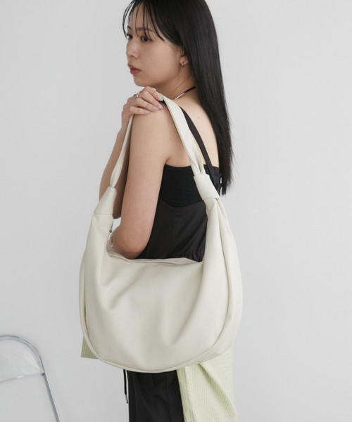 Aunt Marie's（アントマリーズ）の「フェイクレザーラウンドBIG