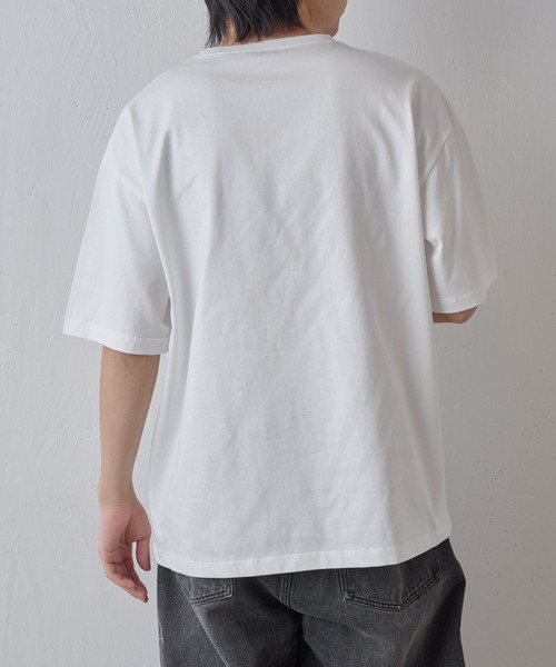 COLONY 2139(コロニートゥーワンスリーナイン)の「隠しプリントロゴTシャツ(Tシャツ/カットソー・メンズ・ホワイト/ブラック・MEDIUM/LARGE)」の21枚目の写真