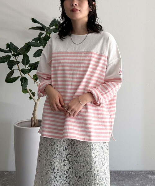 fredy emue(フレディエミュ)の「パネルボーダー刺繍プルオーバーカットソー(Tシャツ/カットソー・レディース・イエロー系その他/ピンク系その他/ブルー系その他/ブラック系その他・38)」の4枚目の写真
