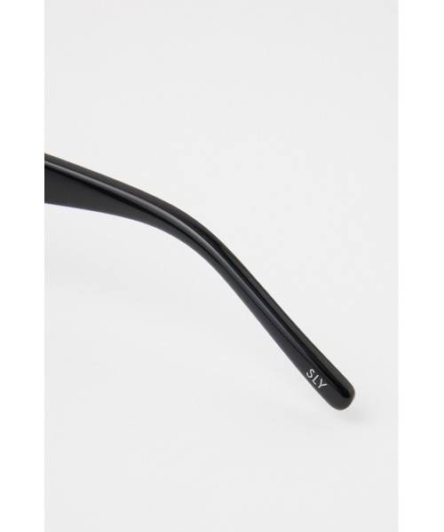 SLY（スライ）の「EDGE FRAME EYE WEAR エッジ フレーム アイウェア サングラス（サングラス・レディース・ブラック/ブラウン・FREE）」の8枚目の写真