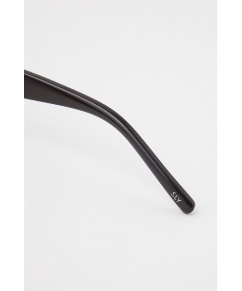 SLY（スライ）の「EDGE FRAME EYE WEAR エッジ フレーム アイウェア サングラス（サングラス・レディース・ブラック/ブラウン・FREE）」の16枚目の写真