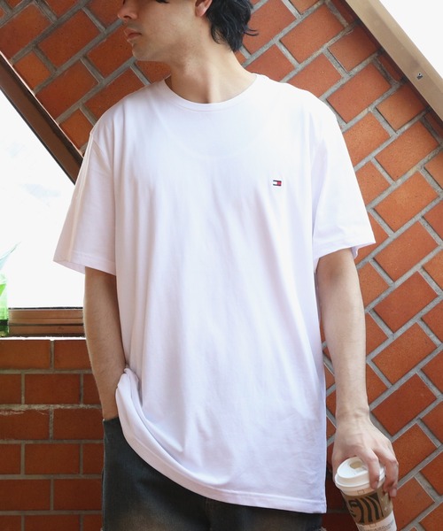 TOMMY HILFIGER（トミーヒルフィガー）の「TOMMY HILFIGER クルーネック半袖Tシャツ（Tシャツ/カットソー・メンズ・ホワイト/ダークネイビー/ブラック・LARGE/MEDIUM/X-LARGE）」の5枚目の写真