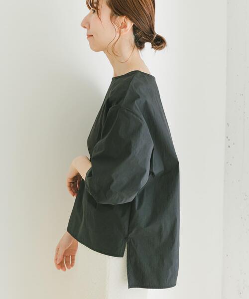 ITEMS URBANRESEARCH（アイテムズ アーバンリサーチ）の「コットンナイロンバルーンスリーブプルオーバー（Tシャツ/カットソー・レディース・ブラック/オフホワイト・FREE）」の6枚目の写真