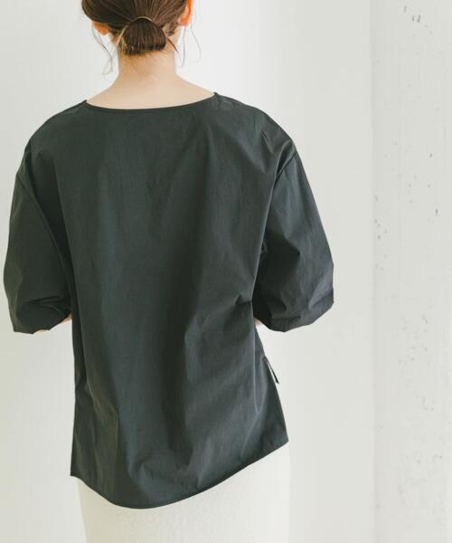 ITEMS URBANRESEARCH（アイテムズ アーバンリサーチ）の「コットンナイロンバルーンスリーブプルオーバー（Tシャツ/カットソー・レディース・ブラック/オフホワイト・FREE）」の7枚目の写真