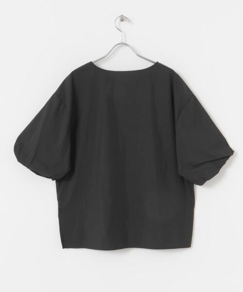 ITEMS URBANRESEARCH（アイテムズ アーバンリサーチ）の「コットンナイロンバルーンスリーブプルオーバー（Tシャツ/カットソー・レディース・ブラック/オフホワイト・FREE）」の13枚目の写真