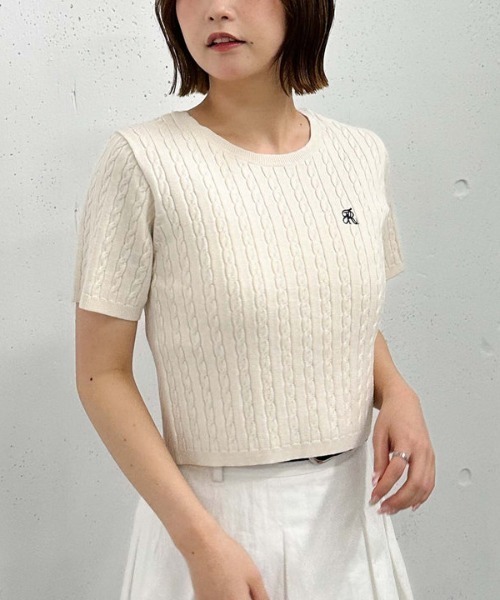archives（アルシーヴ）の「ハーフスリーブロゴ刺繍ケーブルニット（ニット/セーター・レディース・アイボリー/グレー/ネイビー/イエロー/レッド・MEDIUM）」の12枚目の写真