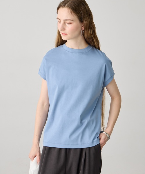 LE SOUK HOLIDAY(ルスークホリデー)の「【新色追加】モックネックスムースTシャツ【接触冷感・吸水速乾】(Tシャツ/カットソー・レディース・ベージュ/ネイビー/イエロー/グリーン/レッド/オフホワイト/チャコールグレー/ブラック/カーキ/ライトグリーン/サックスブルー・M/L)」の9枚目の写真