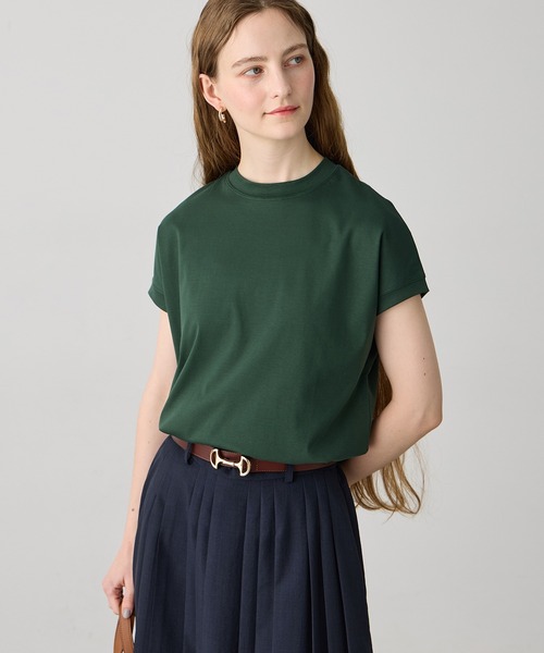 LE SOUK HOLIDAY(ルスークホリデー)の「【新色追加】モックネックスムースTシャツ【接触冷感・吸水速乾】(Tシャツ/カットソー・レディース・ベージュ/ネイビー/イエロー/グリーン/レッド/オフホワイト/チャコールグレー/ブラック/カーキ/ライトグリーン/サックスブルー・M/L)」の6枚目の写真