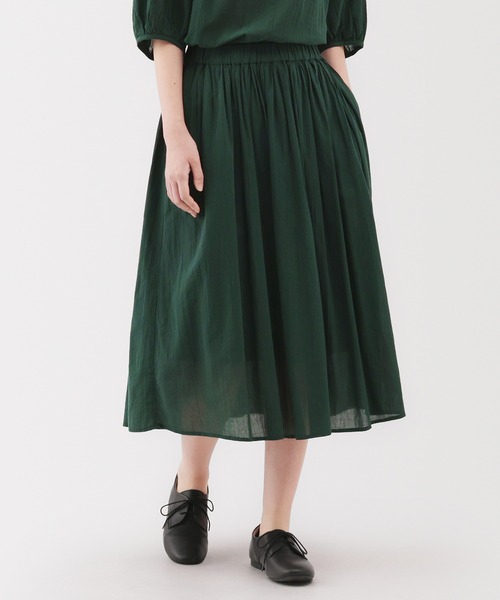 無印良品（ムジルシリョウヒン）の「婦人　強撚ボイル　ギャザースカート（スカート・レディース・ダークグリーン/ブラック/オフホワイト/ブラック系・L/M/S/XL）」の4枚目の写真