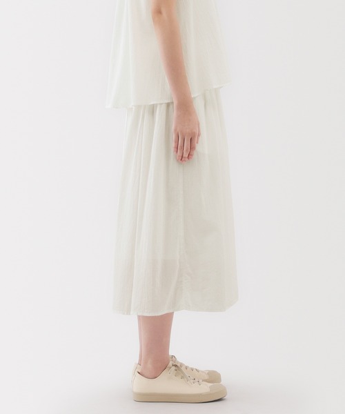 無印良品（ムジルシリョウヒン）の「婦人　強撚ボイル　ギャザースカート（スカート・レディース・ダークグリーン/ブラック/オフホワイト/ブラック系・L/M/S/XL）」の6枚目の写真