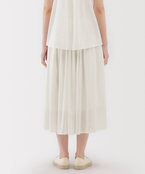 無印良品（ムジルシリョウヒン）の「婦人　強撚ボイル　ギャザースカート（スカート・レディース・ダークグリーン/ブラック/オフホワイト/ブラック系・L/M/S/XL）」の7枚目の写真