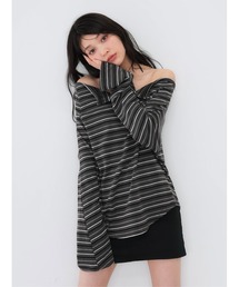 Enewd nina（エニュードニーナ）の「ストライプ ボタン オフショルダー Tシャツ ベージュ ブラック 秋冬新作（Tシャツ/カットソー）」