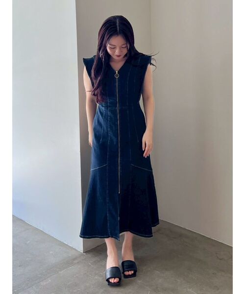 Lee（リー）の「【Leeコラボ】フレアスリーブデニムワンピース（ワンピース・レディース・ブラック/インディゴブルー・SMALL/MEDIUM）」の6枚目の写真