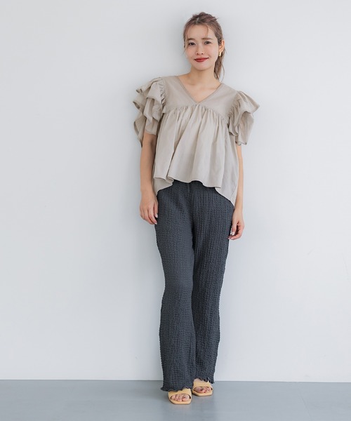 coca（coca）（コカ）の「Vネック袖フリルブラウス（シャツ/ブラウス・レディース・イエロー/チャコール/ホワイト/グレイッシュベージュ・L/M）」の9枚目の写真