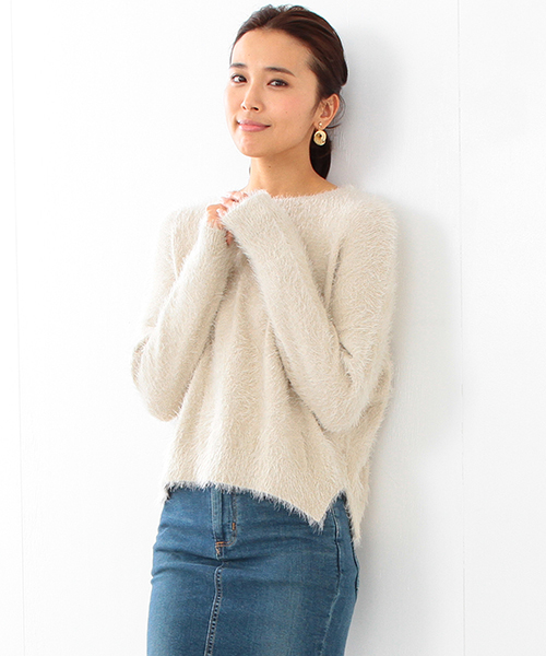BEAMS LIGHTS Women's(ビームスライツ ウィメンズ)の「BEAMS LIGHTS / 裾スリットフェザープルオーバー(ニット/セーター・レディース・ホワイト系その他/グレー・ONE SIZE)」の2枚目の写真
