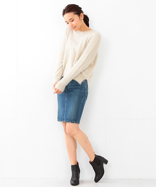 BEAMS LIGHTS Women's(ビームスライツ ウィメンズ)の「BEAMS LIGHTS / 裾スリットフェザープルオーバー(ニット/セーター・レディース・ホワイト系その他/グレー・ONE SIZE)」の15枚目の写真