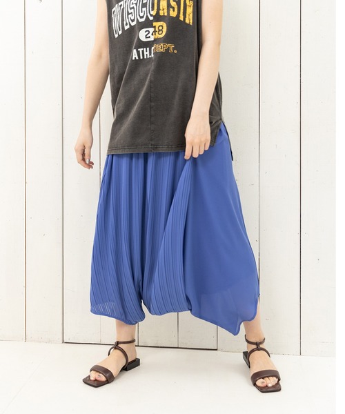 OSMOSIS(オズモーシス)の「プリーツレイヤードアラジンパンツ(その他パンツ・レディース・ブラック/ライトグレー/ブルー・ONE SIZE)」の3枚目の写真