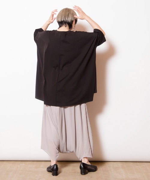OSMOSIS(オズモーシス)の「プリーツレイヤードアラジンパンツ(その他パンツ・レディース・ブラック/ライトグレー/ブルー・ONE SIZE)」の21枚目の写真