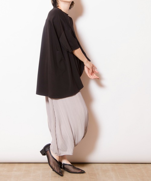 OSMOSIS(オズモーシス)の「プリーツレイヤードアラジンパンツ(その他パンツ・レディース・ブラック/ライトグレー/ブルー・ONE SIZE)」の20枚目の写真