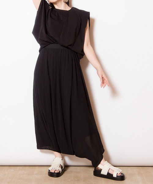 OSMOSIS(オズモーシス)の「プリーツレイヤードアラジンパンツ(その他パンツ・レディース・ブラック/ライトグレー/ブルー・ONE SIZE)」の19枚目の写真