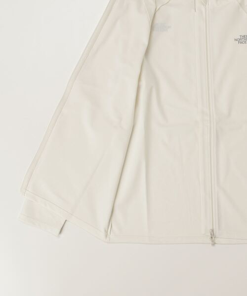 THE NORTH FACE（ザノースフェイス）の「ザ ノース フェイス THE NORTH FACE ロングスリーブサンシェードフルジップジャケット（ラッシュガード・キッズ・オフホワイト/ブラック・130cm/140cm/150cm）」の4枚目の写真