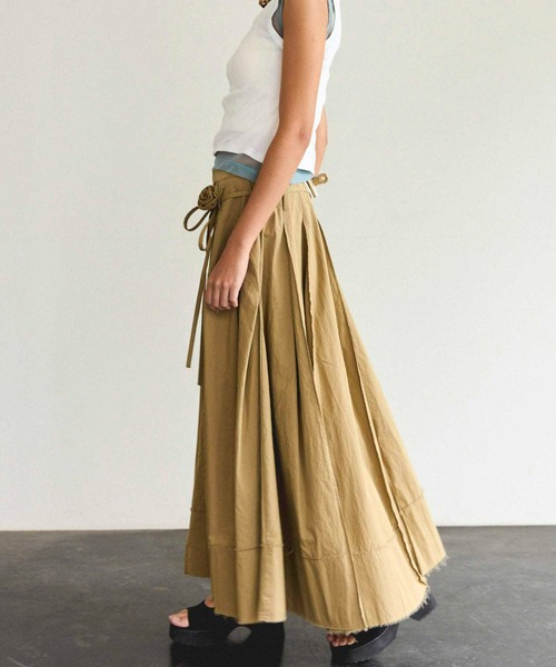 MAISON SPECIAL（メゾンスペシャル）の「Pleated Cotton Pants/コットンプリーツパンツ（その他パンツ・レディース・ブラック/ベージュ/オフホワイト・36/38）」の8枚目の写真