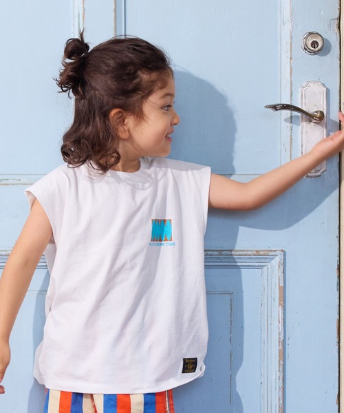 Life Support Products(ライフサポートプロダクツ)の「前後プリントノースリーブTシャツ(Tシャツ/カットソー・キッズ・パープル/チャコール/イエロー/モカ/ホワイト/ライトグリーン/オフホワイト/ブルー・80/90/110/130/140/150/95/100/120)」の2枚目の写真