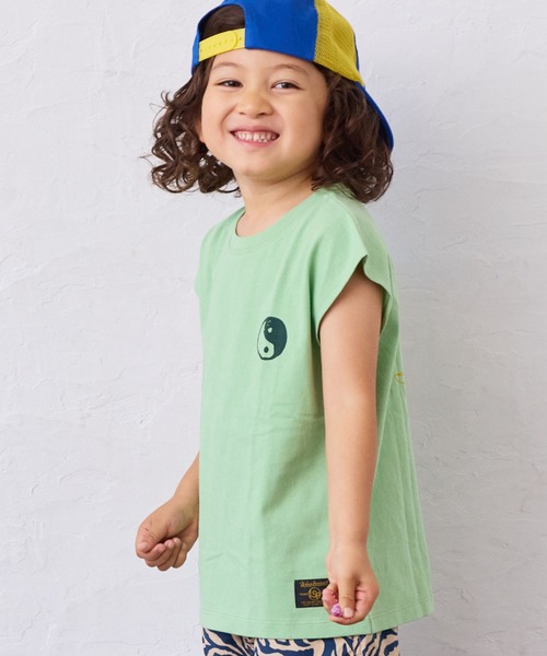 Life Support Products(ライフサポートプロダクツ)の「前後プリントノースリーブTシャツ(Tシャツ/カットソー・キッズ・パープル/チャコール/イエロー/モカ/ホワイト/ライトグリーン/オフホワイト/ブルー・80/90/110/130/140/150/95/100/120)」の5枚目の写真