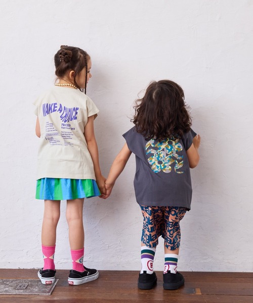 Life Support Products(ライフサポートプロダクツ)の「前後プリントノースリーブTシャツ(Tシャツ/カットソー・キッズ・パープル/チャコール/イエロー/モカ/ホワイト/ライトグリーン/オフホワイト/ブルー・80/90/110/130/140/150/95/100/120)」の11枚目の写真