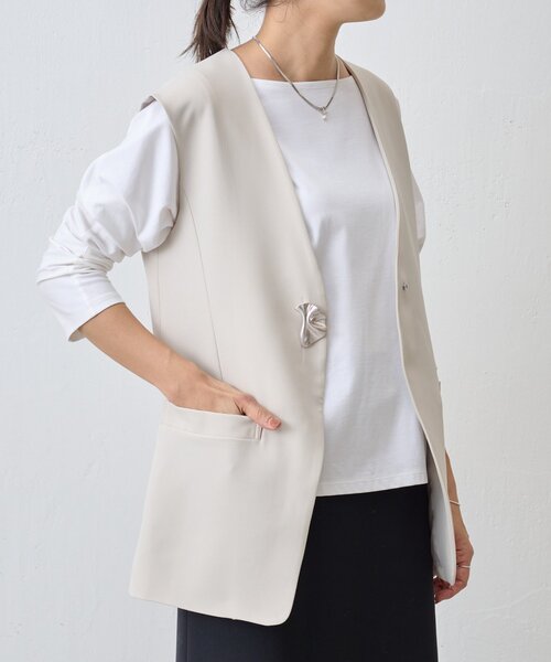 BEARDSLEY（ビアズリー）の「パーツ付きジレ（ベスト・レディース・ブラック/ベージュ・FREE）」の2枚目の写真