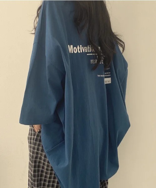 即完売・美品【FRAMeWORK】オーバーロゴT ネイビー セール】バックロゴ オーバーサイズTシャツ/Motivationロゴ