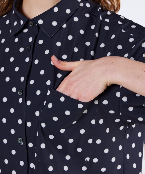 DOUBLE STANDARD CLOTHING(ダブルスタンダードクロージング)の「ウェーブロンダブルデンビープリントシャツ(シャツ/ブラウス・レディース・サックスブルー/ブラック・38/36)」の13枚目の写真
