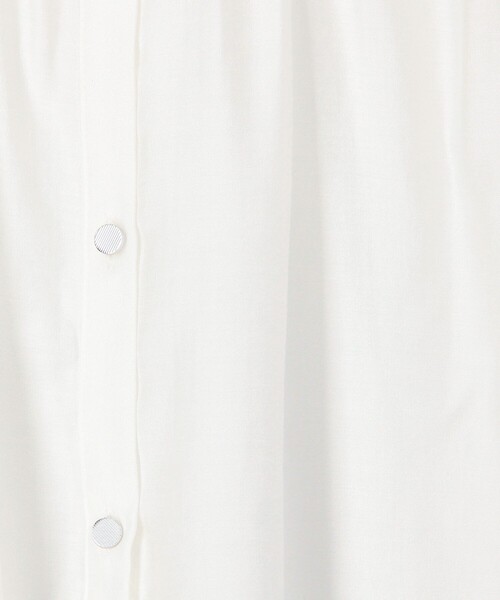 MICO COULIER（ミコクリエ）の「シルキーローンボリューム袖ブラウス（シャツ/ブラウス・レディース・オフホワイト/チャコールグレー/ミント・38）」の17枚目の写真