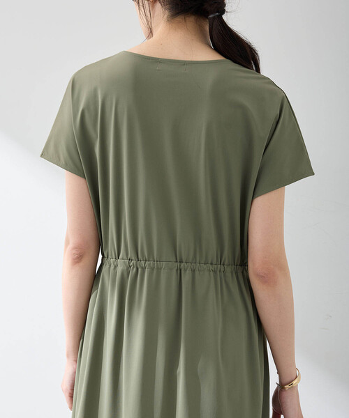 A/C DESIGN BY ALPHA CUBIC（エーシーデザインバイアルファキュービック）の「2025春夏【接触冷感・UVカット・はっ水加工】裾メッシュ切替えラッシュワンピース（ワンピース・レディース・ブラック/カーキ・M/L）」の14枚目の写真