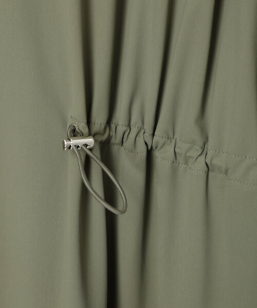 A/C DESIGN BY ALPHA CUBIC（エーシーデザインバイアルファキュービック）の「2025春夏【接触冷感・UVカット・はっ水加工】裾メッシュ切替えラッシュワンピース（ワンピース・レディース・ブラック/カーキ・M/L）」の6枚目の写真