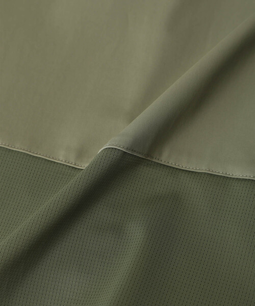 A/C DESIGN BY ALPHA CUBIC（エーシーデザインバイアルファキュービック）の「2025春夏【接触冷感・UVカット・はっ水加工】裾メッシュ切替えラッシュワンピース（ワンピース・レディース・ブラック/カーキ・M/L）」の4枚目の写真