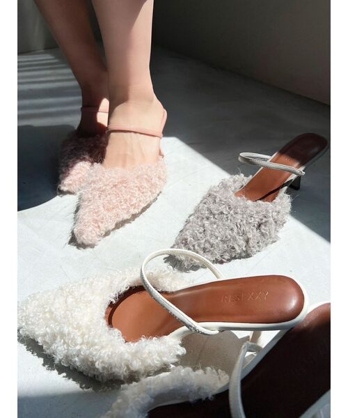 RESEXXY（リゼクシー）の「フェイクカールファーポインテッドトゥパンプス（パンプス・レディース・アイボリー/ピンク/グレー・SMALL/MEDIUM/LARGE）」の6枚目の写真